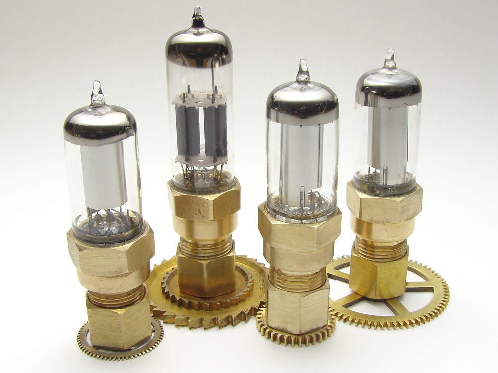 Steampunk vacuum tube usb drive